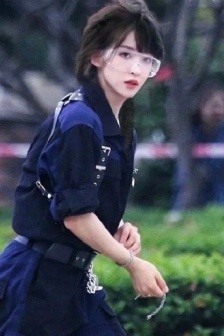 我们不合适1V1